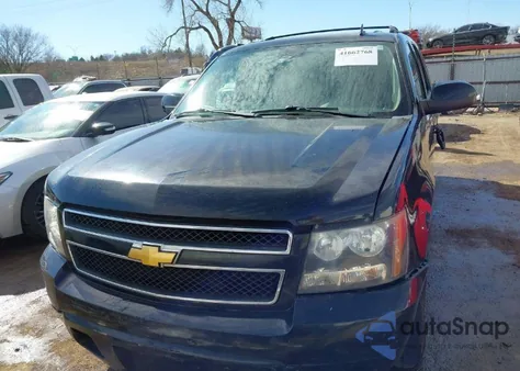 2011 Chevrolet Suburban 1500 Ls z USA, uszkodzony, nr VIN 1GNSKHE38BR339728